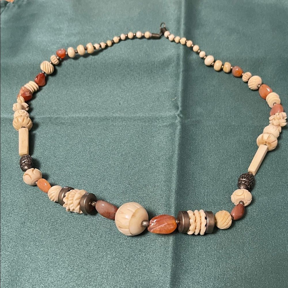 Elegant Vintage Multicolor Beaded Necklace with SilverTone Accents.